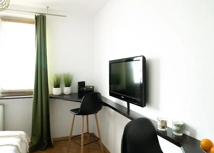 Piotrapartments - Daleka Cozy Train&airport