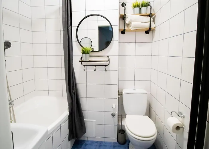 Piotrapartments - Daleka Cozy Train&airport Warsaw