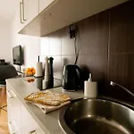 Piotrapartments - Central Warsaw Daleka - Walk To Central Station Lejlighed *