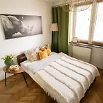 Lejlighed Piotrapartments - Central Warsaw Daleka - Walk To Central Station *
