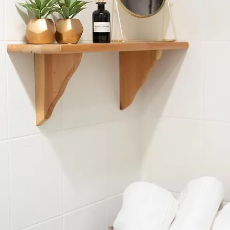 Piotrapartments - Daleka Cozy Train&airport Warsaw