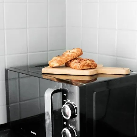 Piotrapartments - Daleka Cozy Train&airport Warsaw