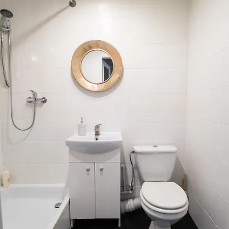Apartamento Piotrapartments - Daleka Cozy Train&airport