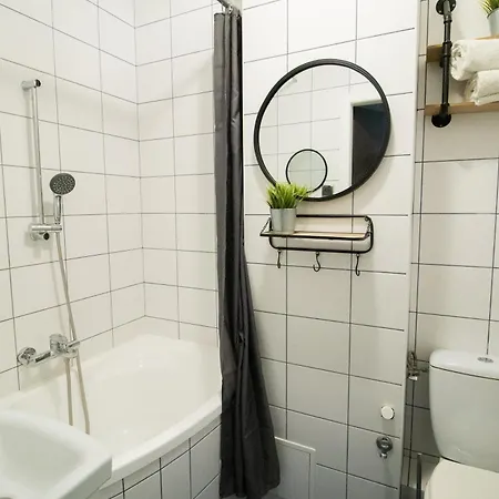 Apartment Piotrapartments - Daleka Cozy Train&airport