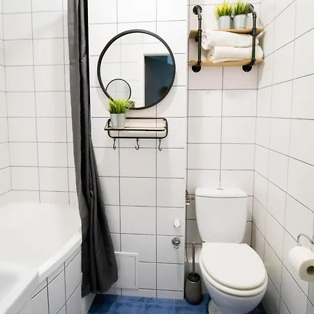 Piotrapartments - Daleka Cozy Train&airport Varsó
