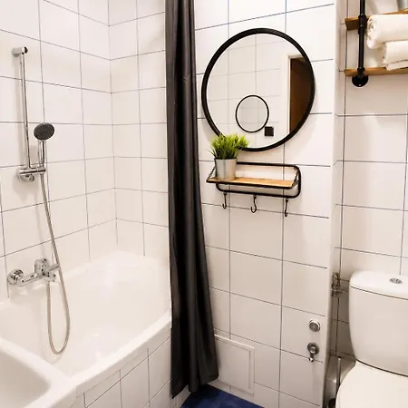 Piotrapartments - Daleka - Walk To Station Apartment Warsaw