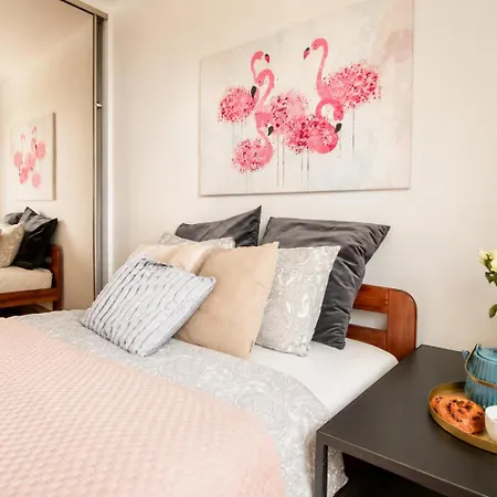 Apartment Piotrapartments - Daleka - Walk To Station Warsaw
