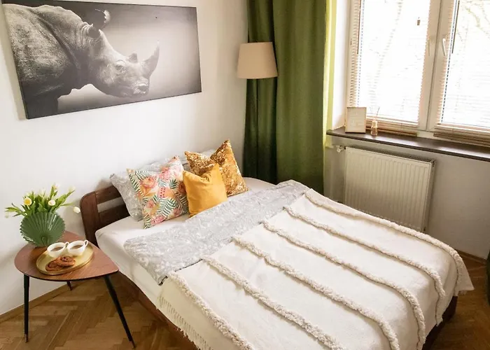 Apartment Piotrapartments - Daleka Cozy Train&airport *