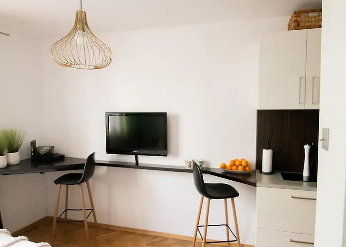 Piotrapartments - Daleka Cozy Train&airport *