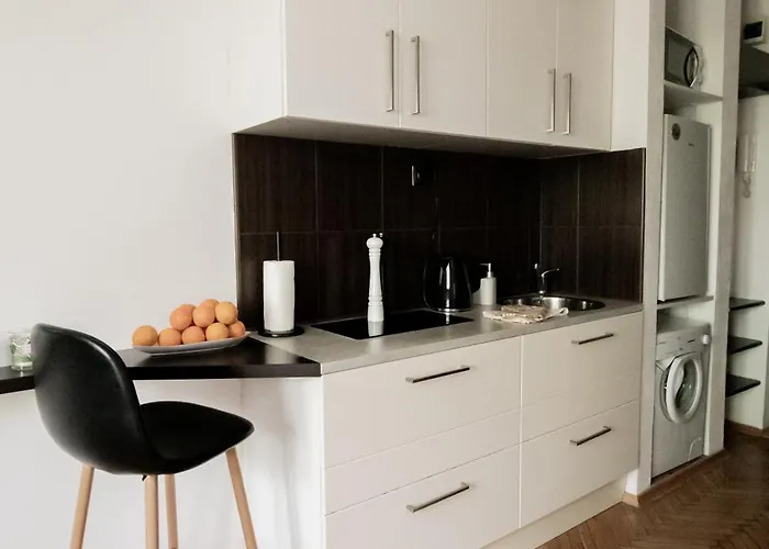 Piotrapartments - Daleka Cozy Train&airport Warsaw